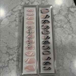 2 x Static Nails Sway in Black & in White—Almond-NEW